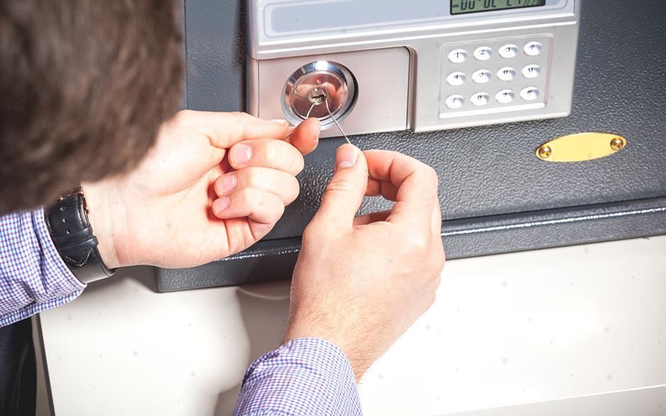 comment changer une serrure de porte d'entrée Eaubonne