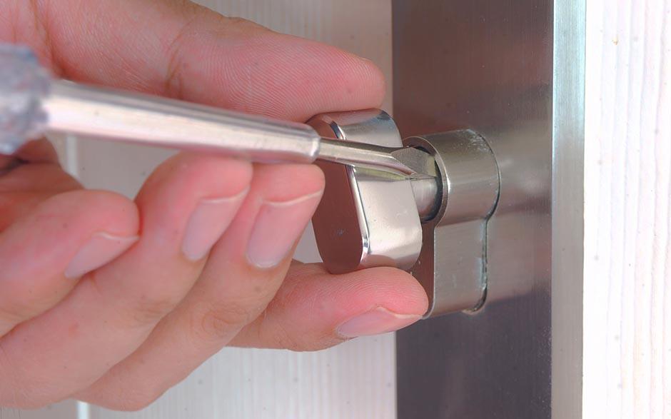 changer une serrure Ézanville